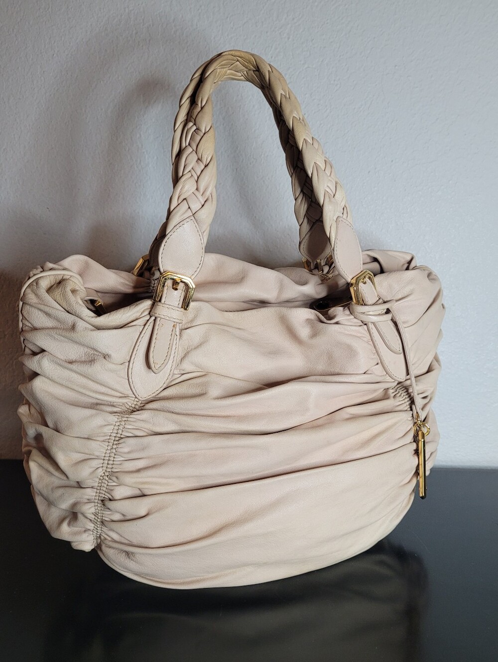 Bally   Lambskin Vintage  Shoulder  Bag - Picture 2 of 13